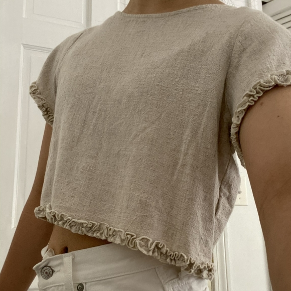 Pacsun ruffle trim crop top - Picture 3 of 4